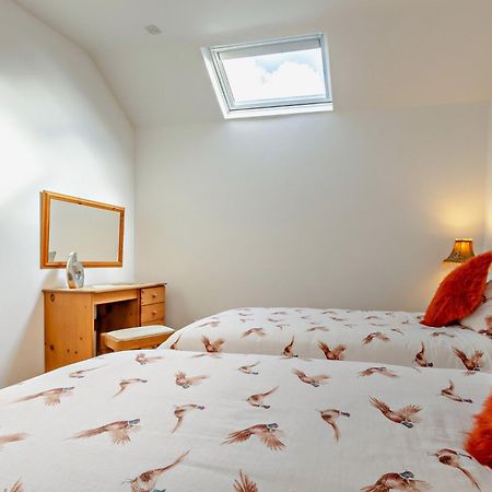 Villa 2 Bed In Filey 79280 Wold Newton  Esterno foto